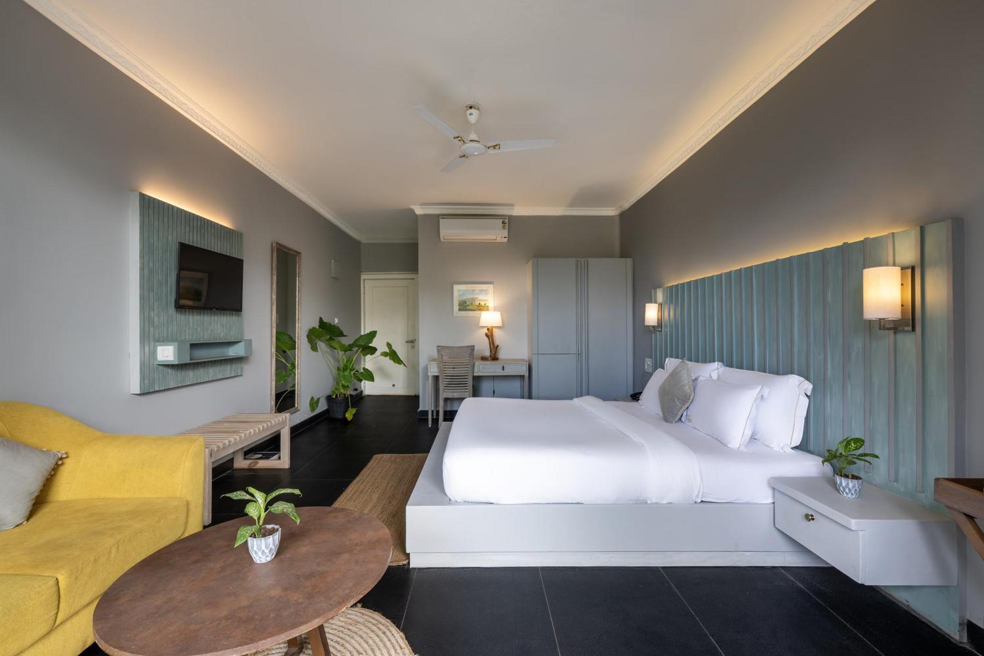 Echor Samara Morjim Goa Sea View Restro Hotell Exteriör bild