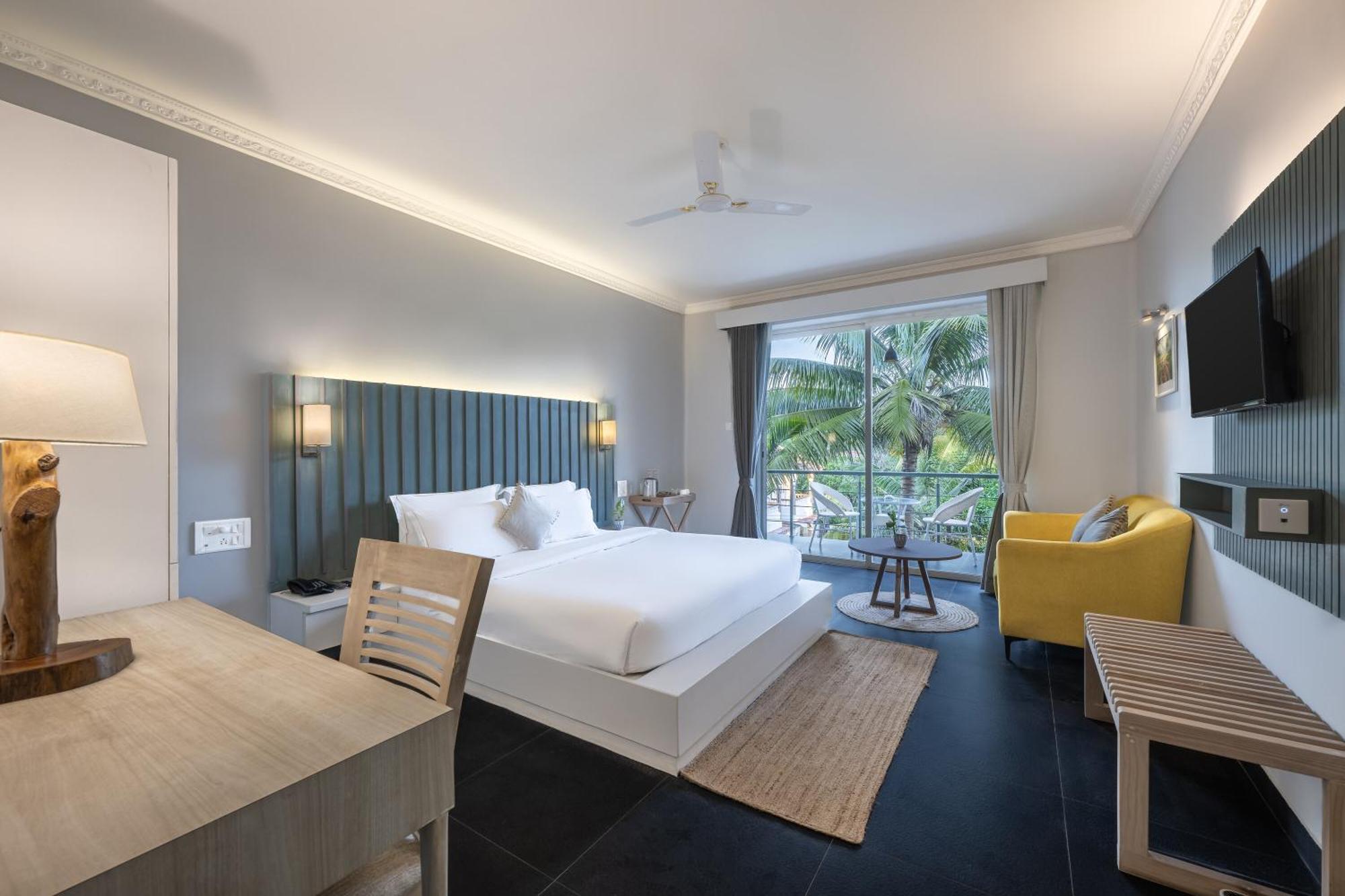 Echor Samara Morjim Goa Sea View Restro Hotell Exteriör bild