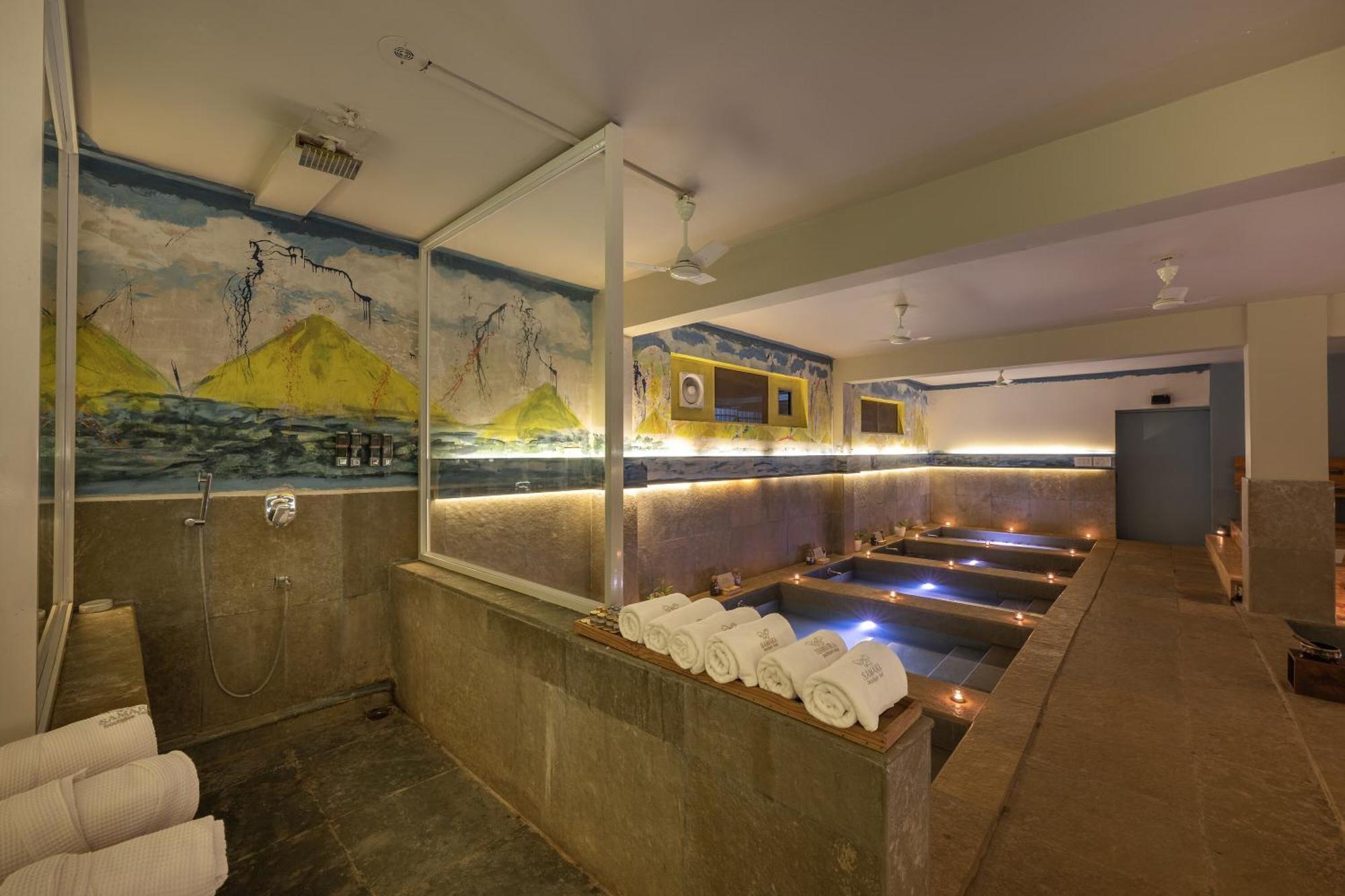 Echor Samara Morjim Goa Sea View Restro Hotell Exteriör bild